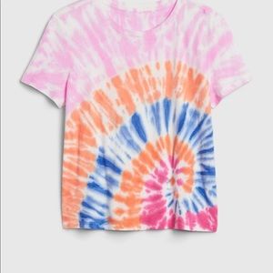 NWT GAP Authentic Cropped Print T-shirt